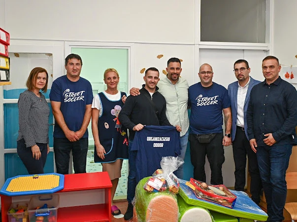 Dobiveno vraćaju  zajednici - Humanitarni dio turnira Street soccer Centar dva