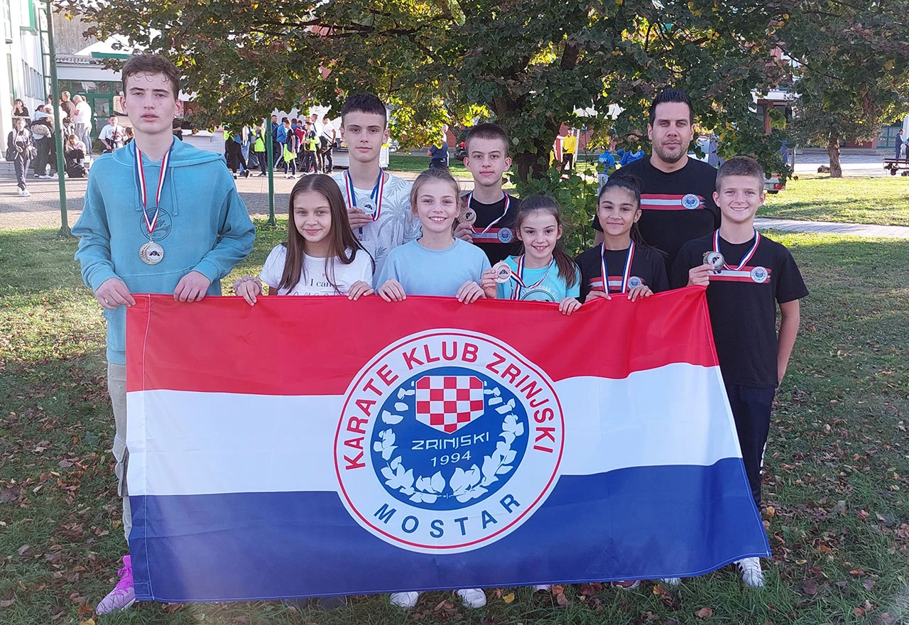 Karate klub Zrinjski vikend okončao mnoštvom međunarodnih i državnih medalja