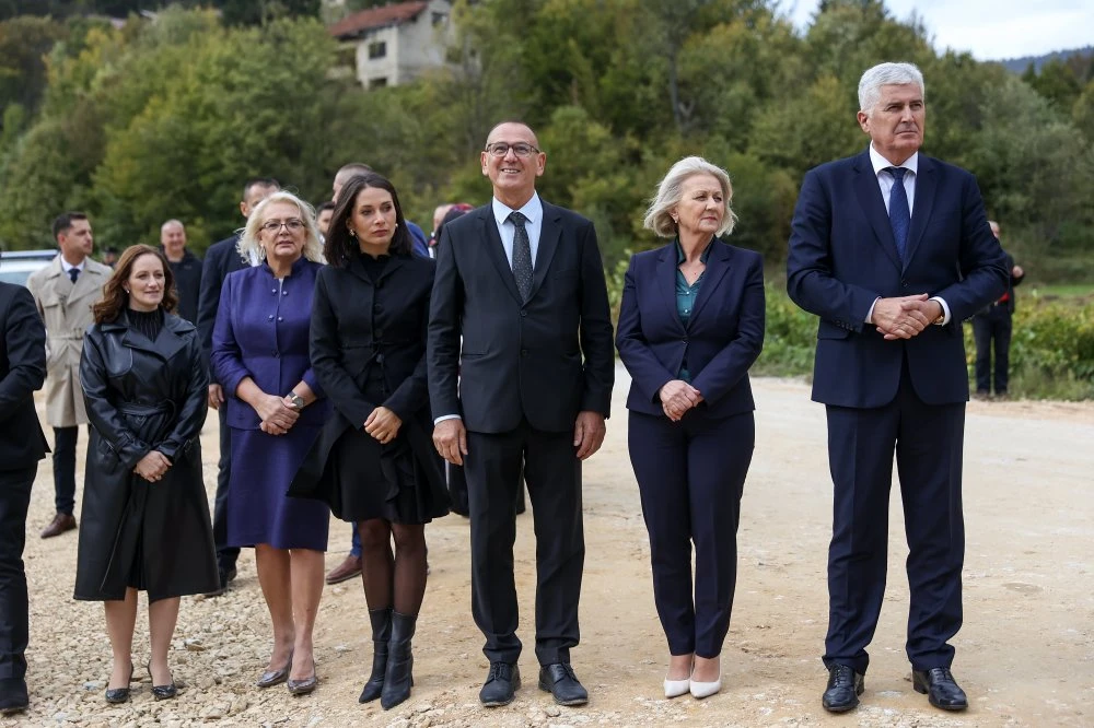 Plenković u središnjoj Bosni: Hrvatska osjeća trajnu obvezu pomoći Hrvatima u BiH