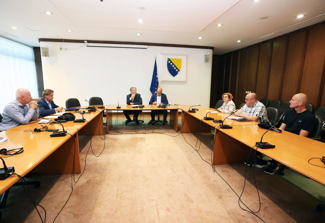 Više od 60 posto radnika BHRT-a prima plaću nižu od 800 KM