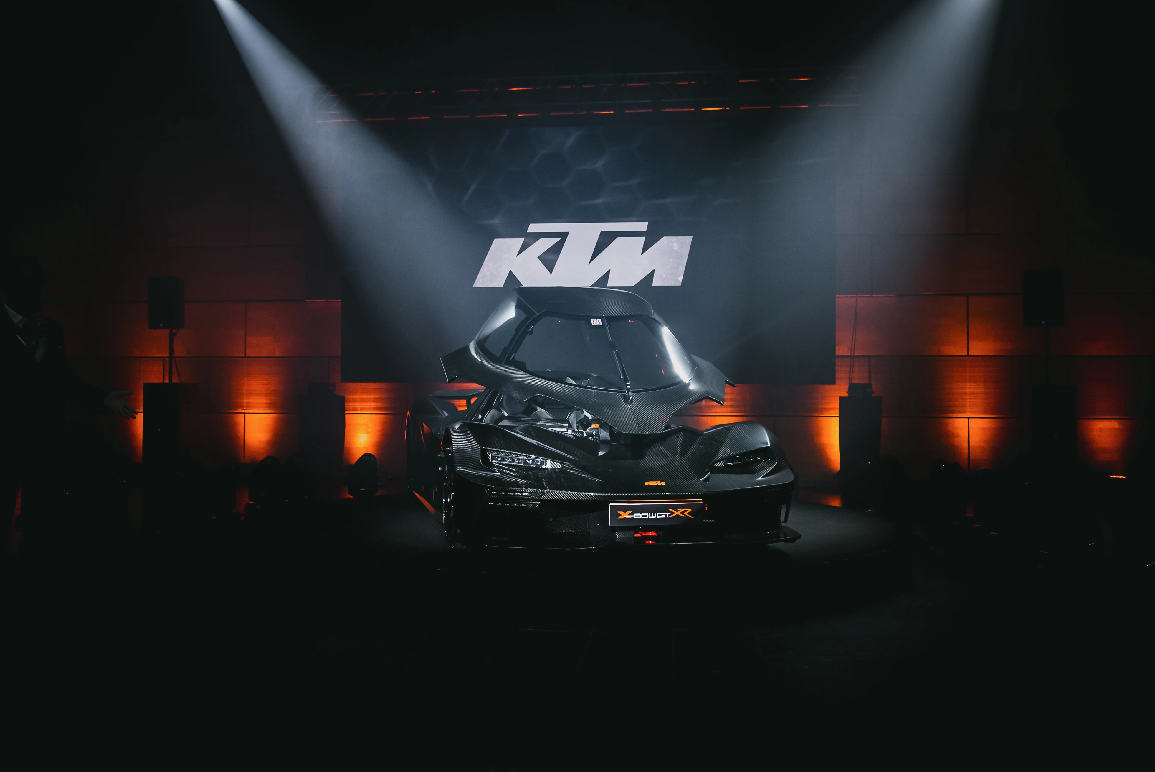 KTM X-BOW GT-XR predstavljen regionalnom tržištu: Trkaći superautomobil dolazi sa staze na cestu