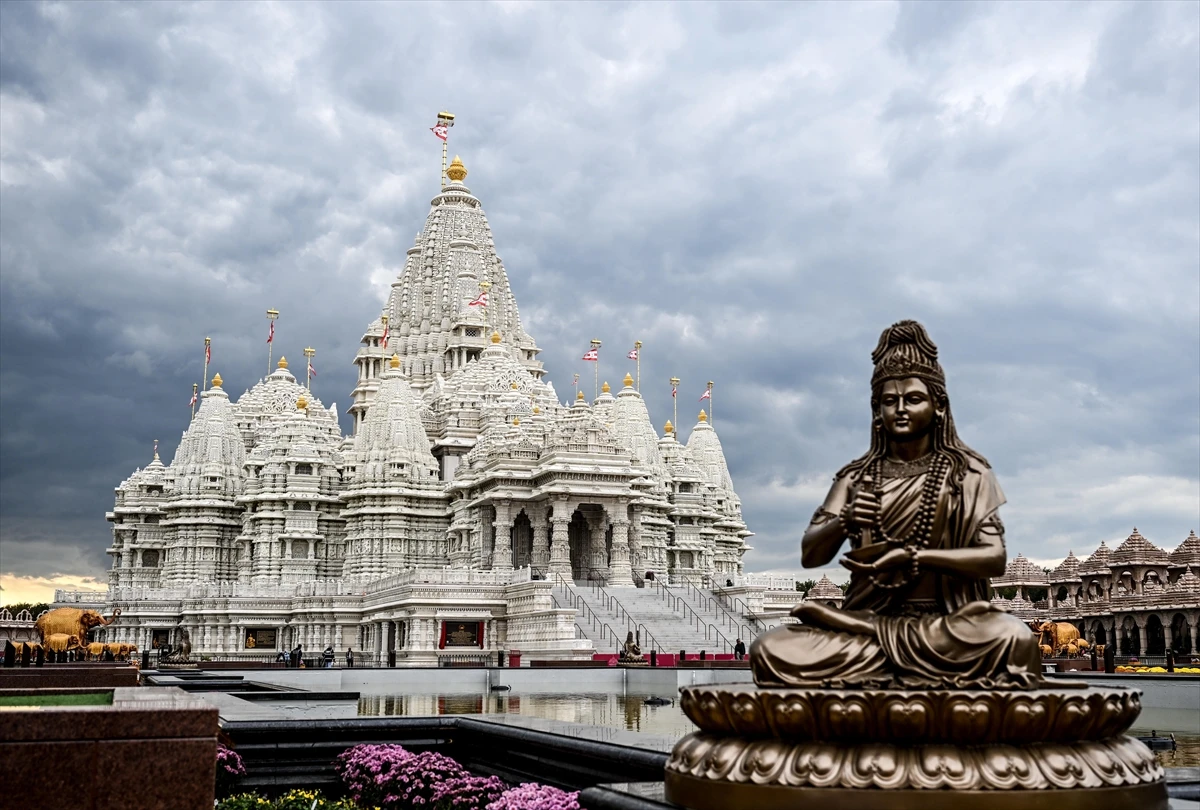 Najveći američki hinduistički hram završen nakon 12 godina
