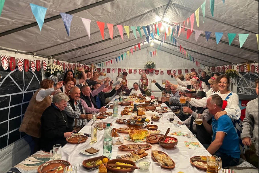 Nevjerojatan Oktoberfest u srcu BiH: Gromiljačani proslavili u stilu!