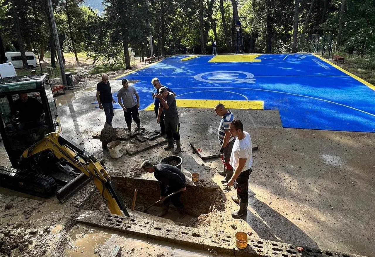 Sanirano puknuće na vodovodnoj cijevi na Trimuši