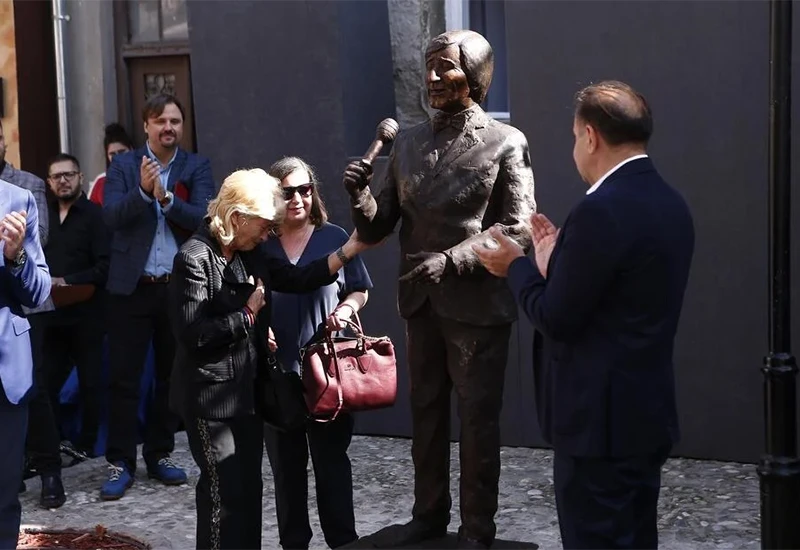 Toma Zdravković dobio spomenik na omiljenoj lokaciji u Beogradu