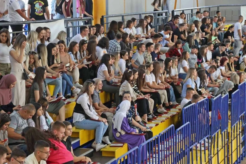 Za više od tisuću brucoša počela akademska godina na Univerzitetu 'Džemal Bijedić