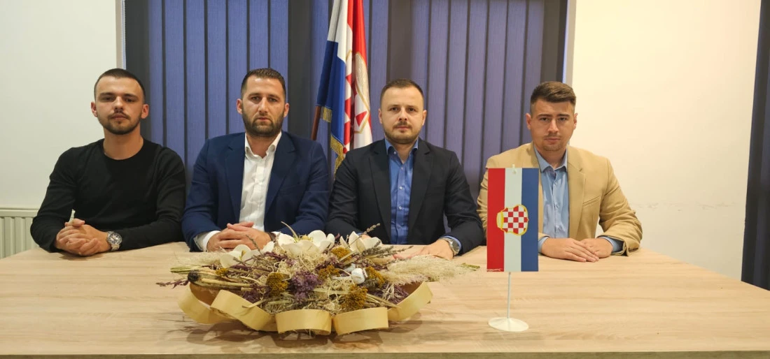 Dužnosnici Mladeži HDZBiH iz ZDK-a podnijeli ostavke na funkcije i članstvo u stranci