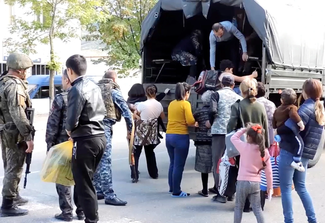 120.000 Armenaca bježi iz Nagorno-Karabaha: Boje se etničkog čišćenja