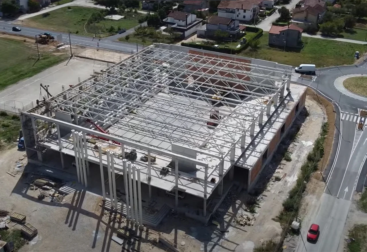VIDEO | Pogledajte kako napreduje izgradnja Gradske športske dvorane u Stocu