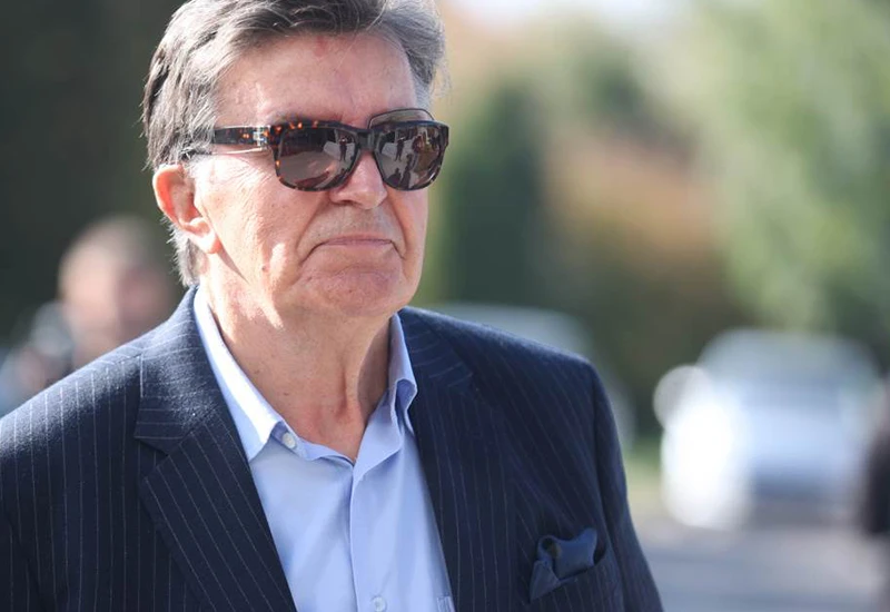 Ganić i ostali: Udaran po glavi nakon zaustavljanja kolone JNA