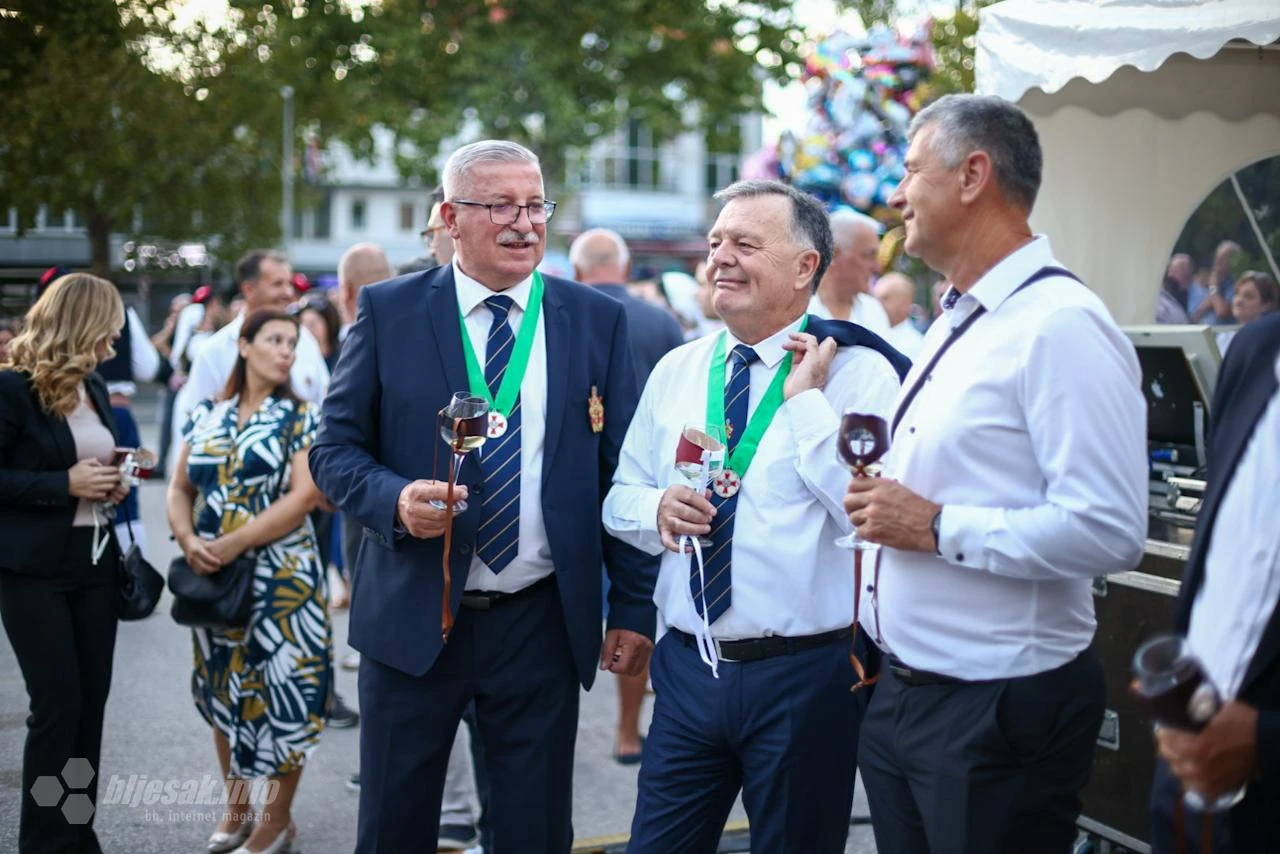 FOTO/VIDEO | 68. Dani berbe u Čitluku: Besplatna kapljica i vrhunska zabava za sve