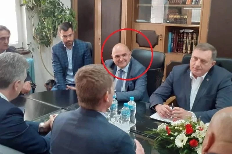 Dodikov savjetnik potegao pištolj u Trebinju