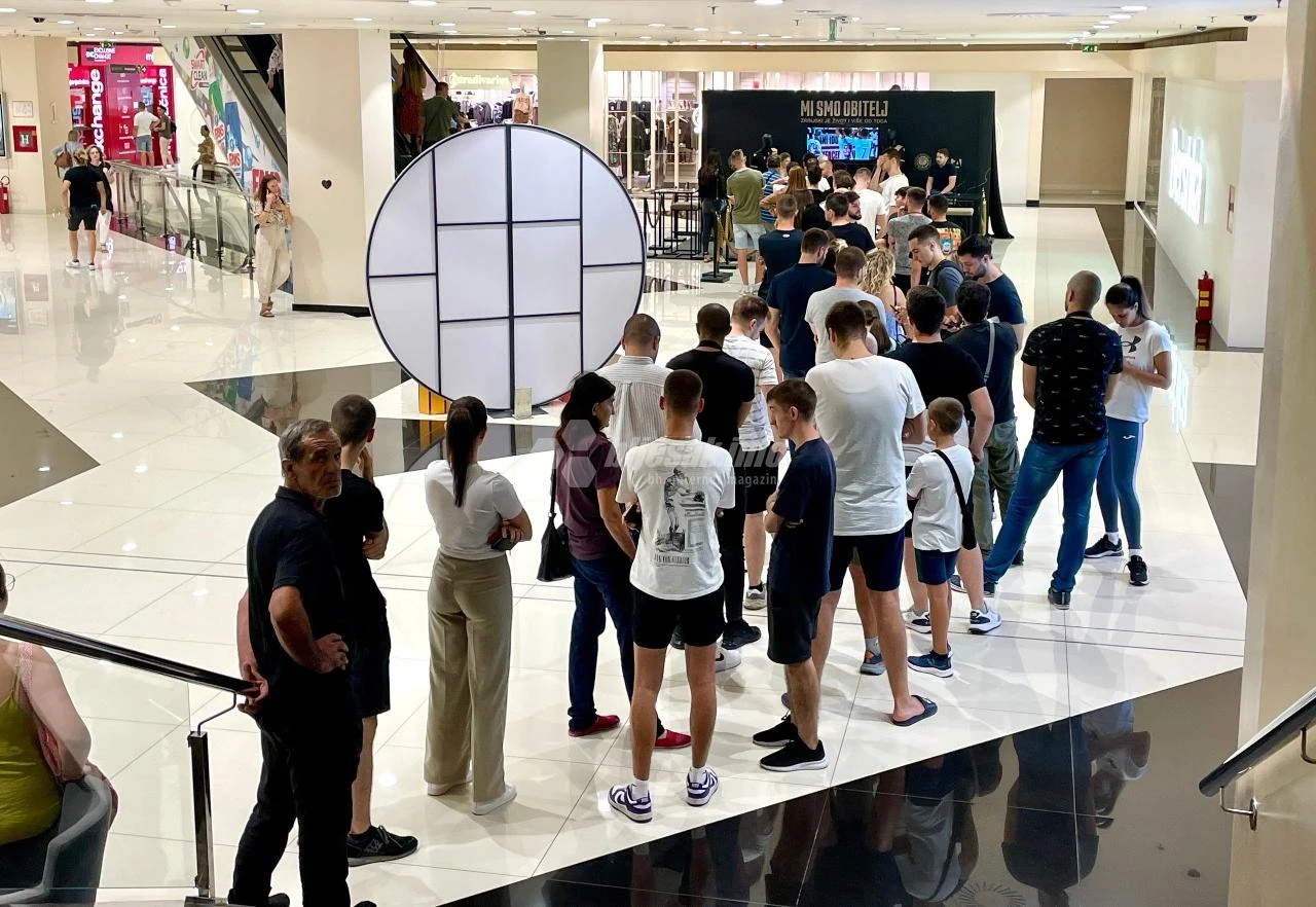 FOTO | Redovi i gužva: Navijači uz Plemiće u povijesnoj utakmici 
