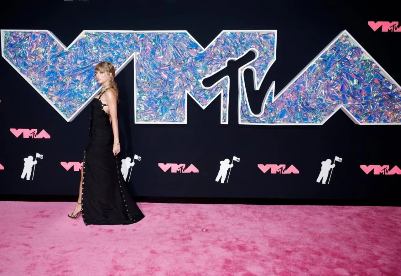 Taylor Swift kući ponijela 9 nagrada