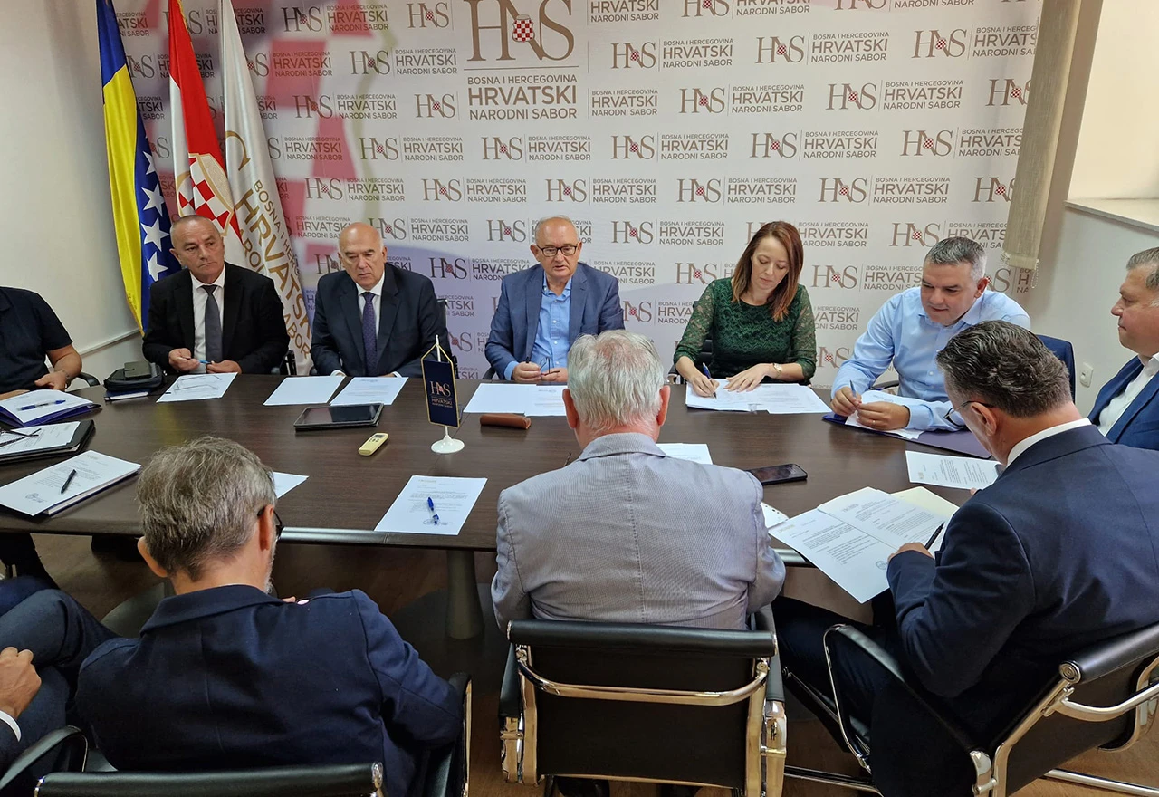 HNS o neprocesuiranju ratnih zločina nad Hrvatima - ''Zločin u Grabovici ima elemente genocida''