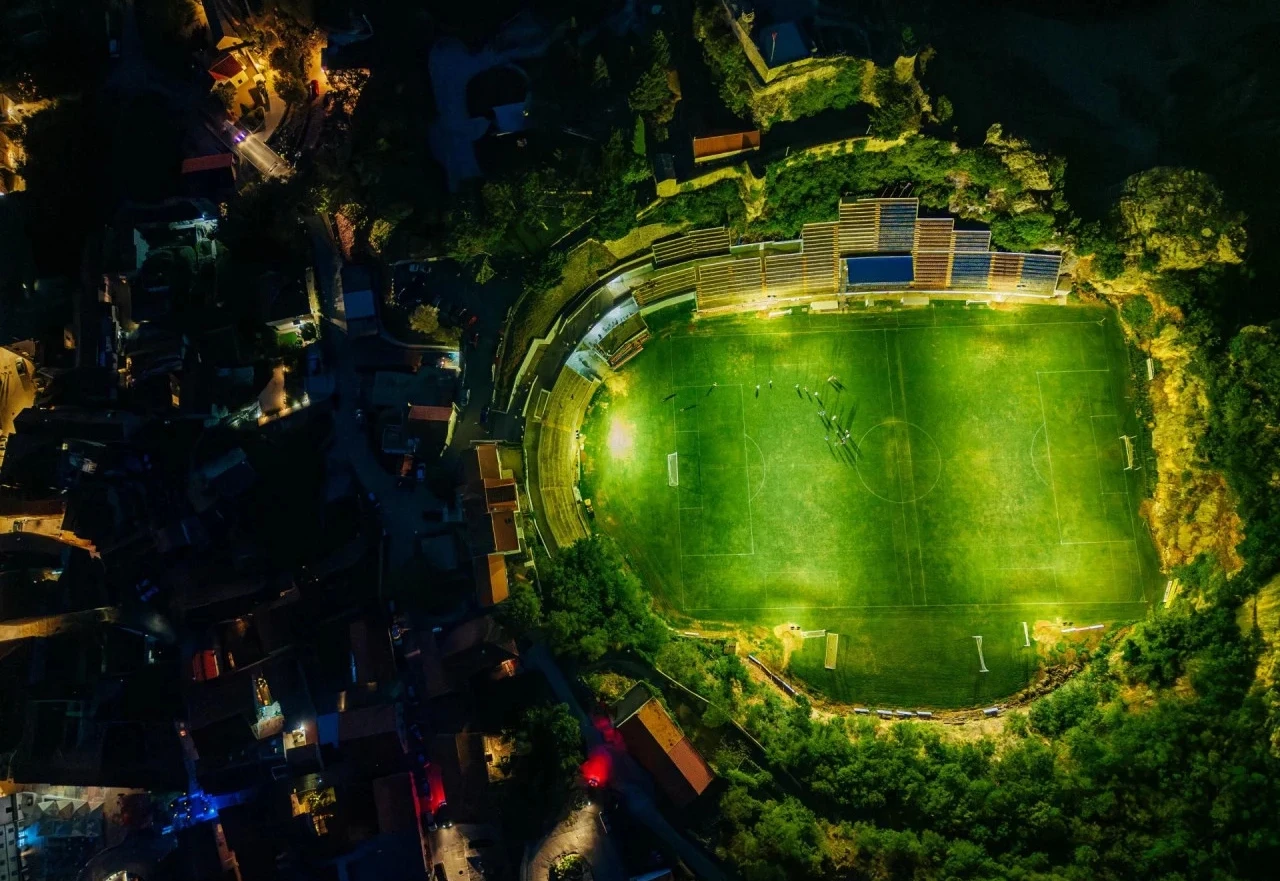 FOTO | Osvijetljen možda i najljepši hrvatski stadion