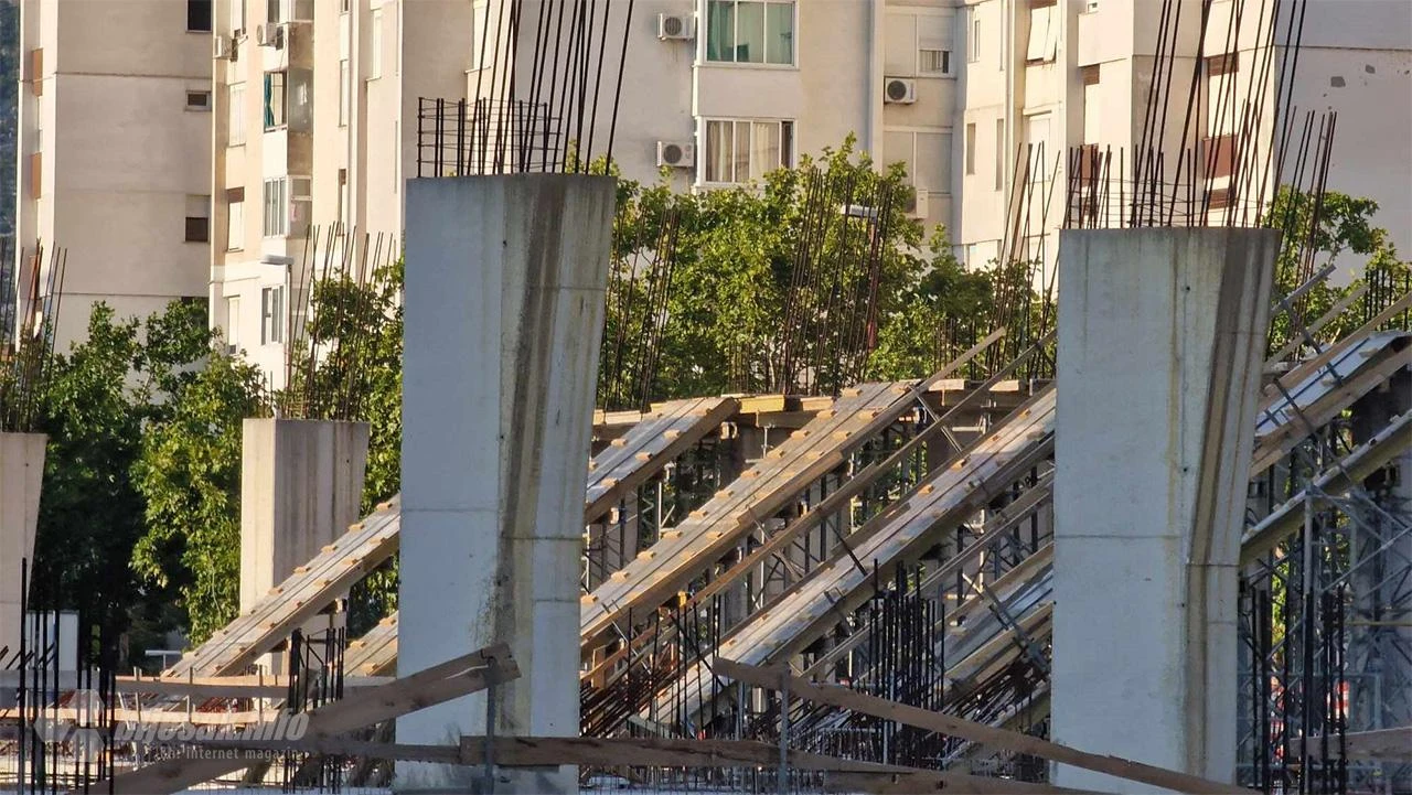 Mostar: Niču tribine na sportskoj dvorani