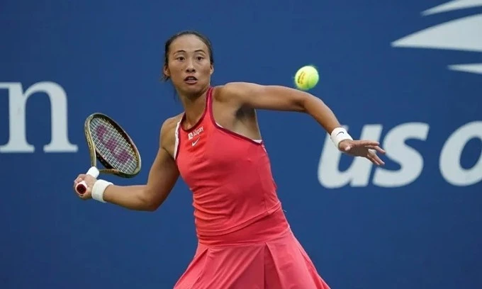 Zheng sredila Jabeur, čeka je Sabalenka