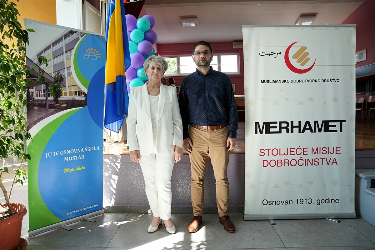 Merhamet donirao školske torbe i pribor u Mostaru