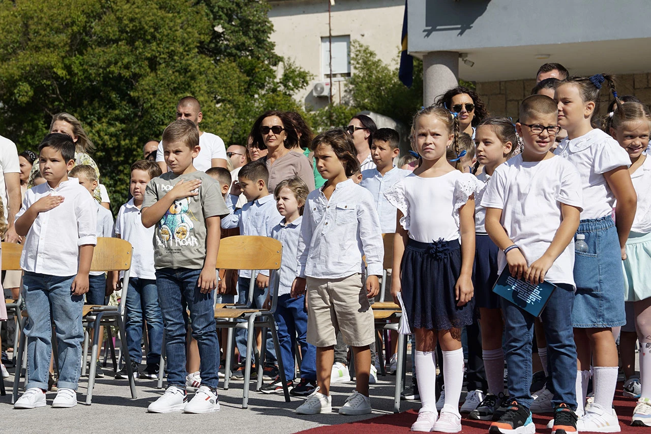 Nastava u HNŽ - Zazvonilo za nešto više od 23 tisuće učenika
