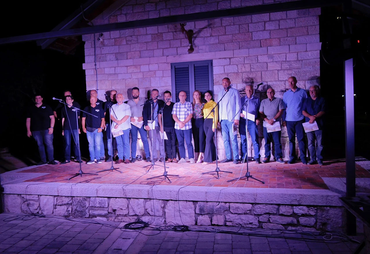 U Ravnom održana pjesnička manifestacija "Grgurovi hukovi"