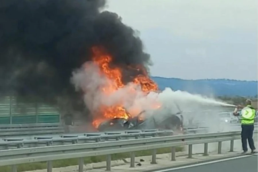 VIDEO | Vozio u suprotnom smjeru i izazvao tešku nesreću u Srbiji 