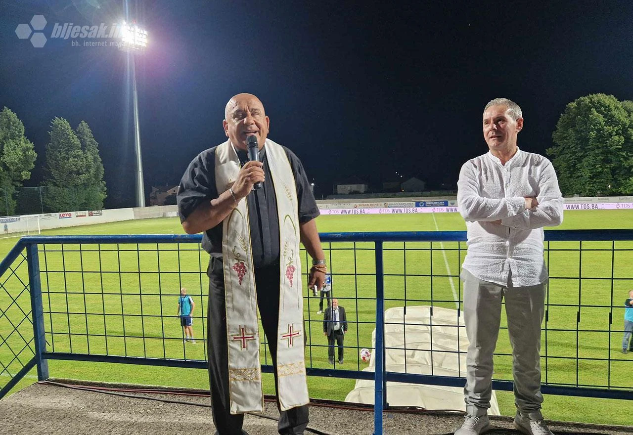 Povijesna noć sa blagoslovom don Vinka Puljića u Gabeli