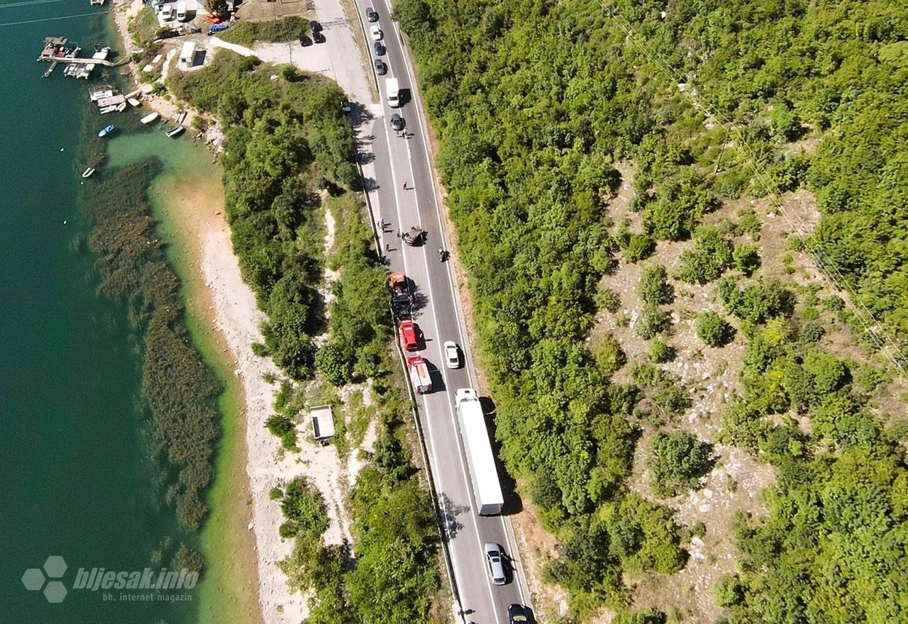 Obustavljen promet zbog teške prometne nesreće u Salakovcu