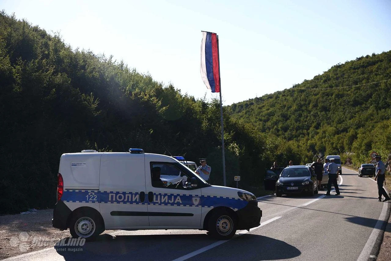 Dević tvrdi: Napadnuti autobusi prosvjednika