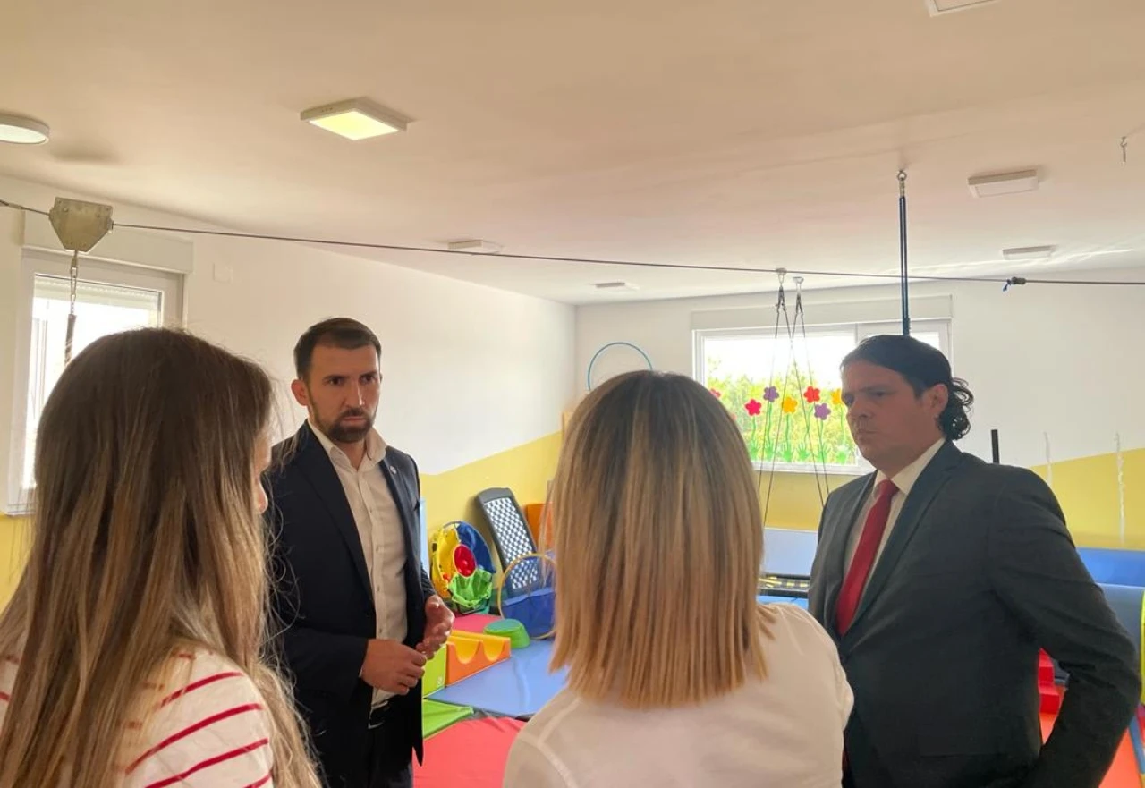Ministri u posjeti Edukacijsko-rehabilitacijskom centru za djecu i mlade