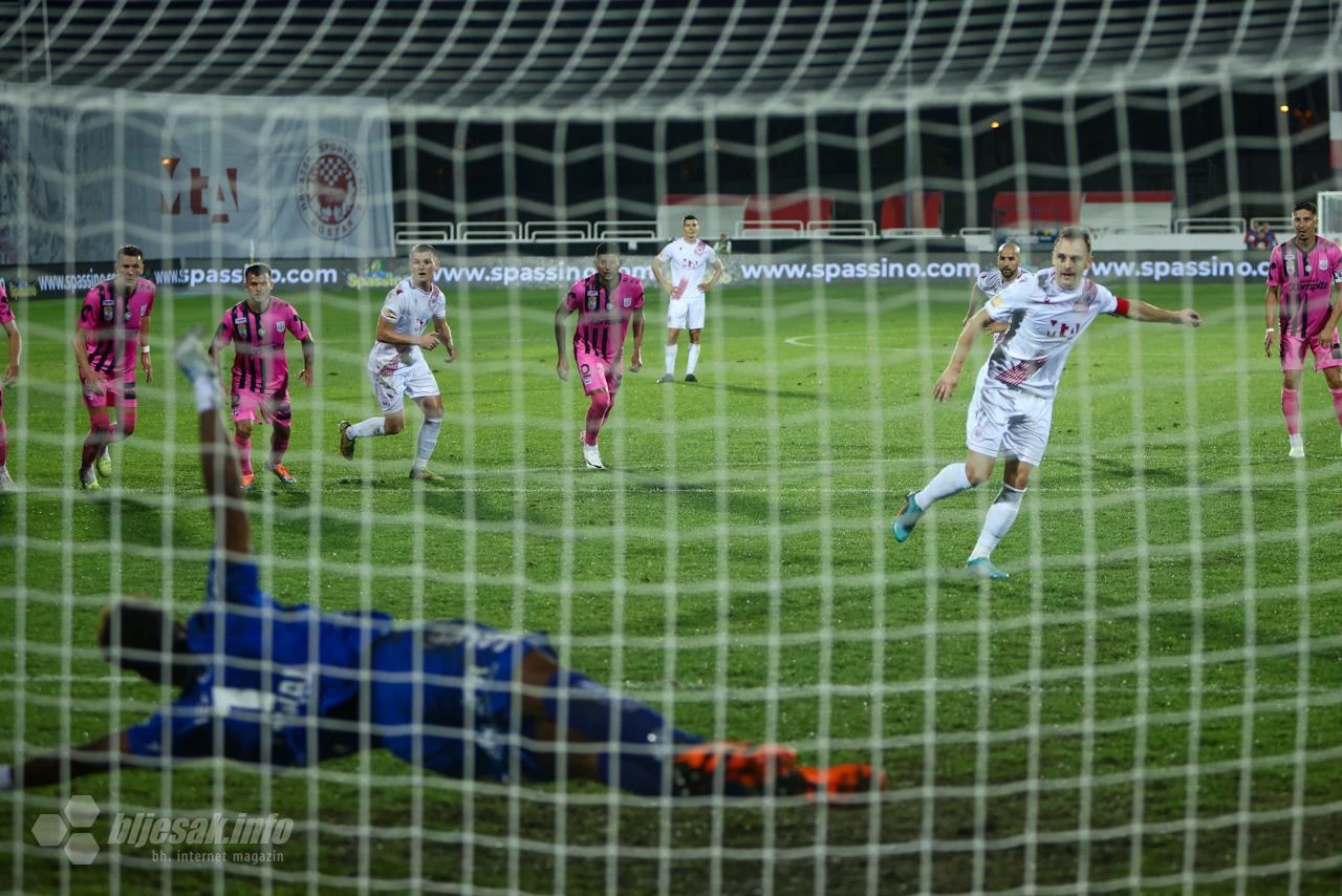 FOTO/VIDEO | Zrinjski vodi na poluvremenu: Europska liga na domak ruke!