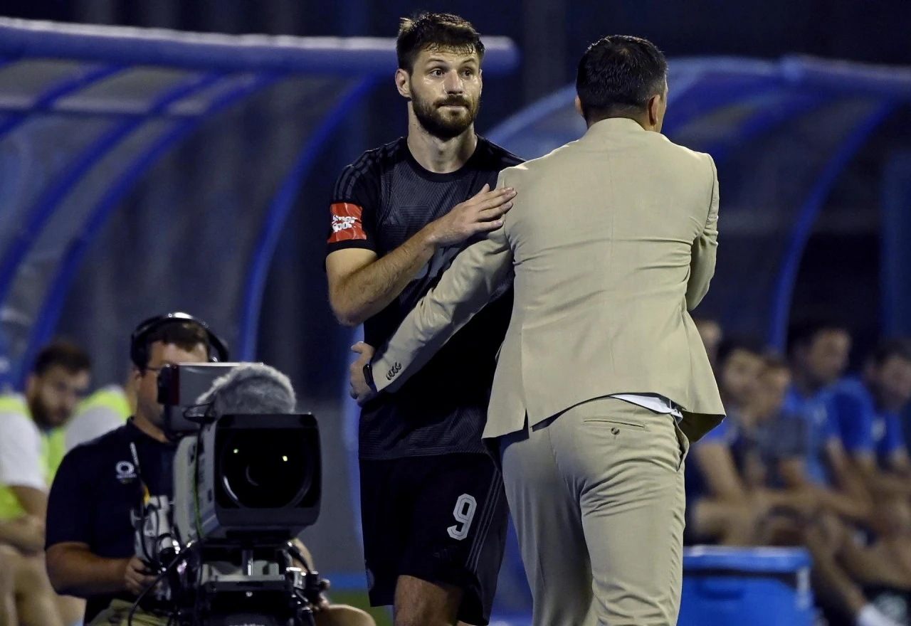 Bruno Petković ostaje na Maksimiru