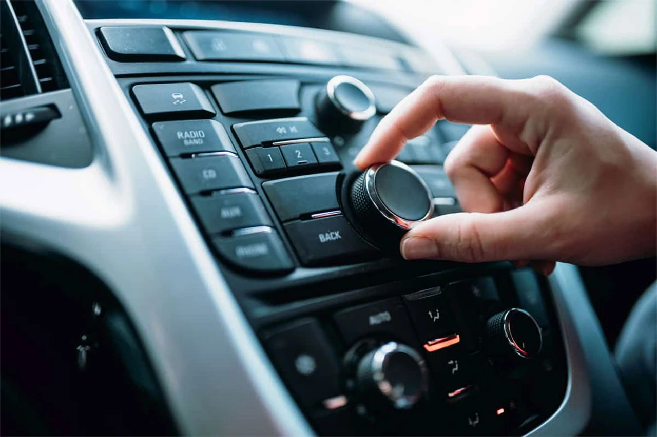 Nije slučajno - Zašto stišavamo radio kada parkiramo automobil?