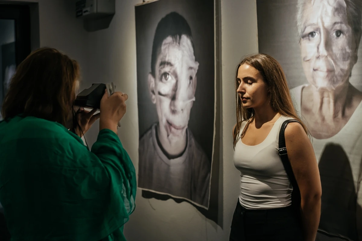 Galerija Vrba: Izložen 21 portret članova obitelji poljske umjetnice
