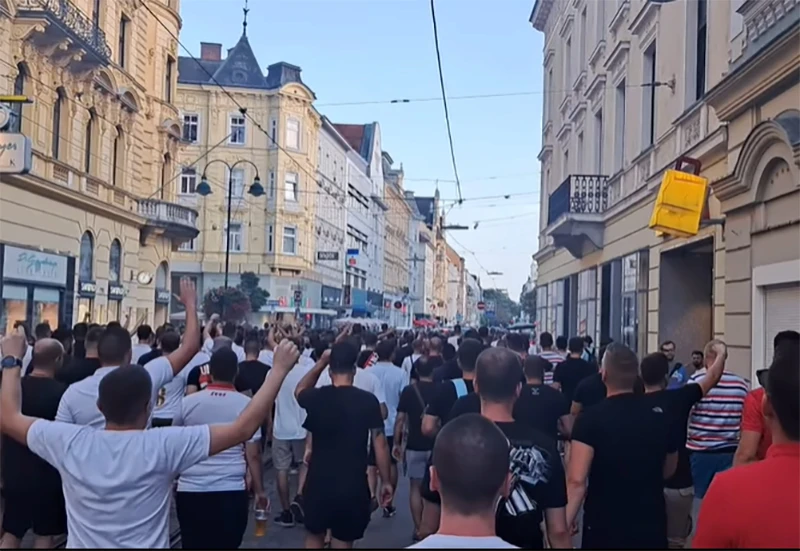 VIDEO | Ultrasi okupirali Linz