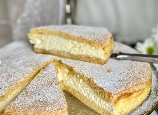 Prhka pita od sira u obliku torte