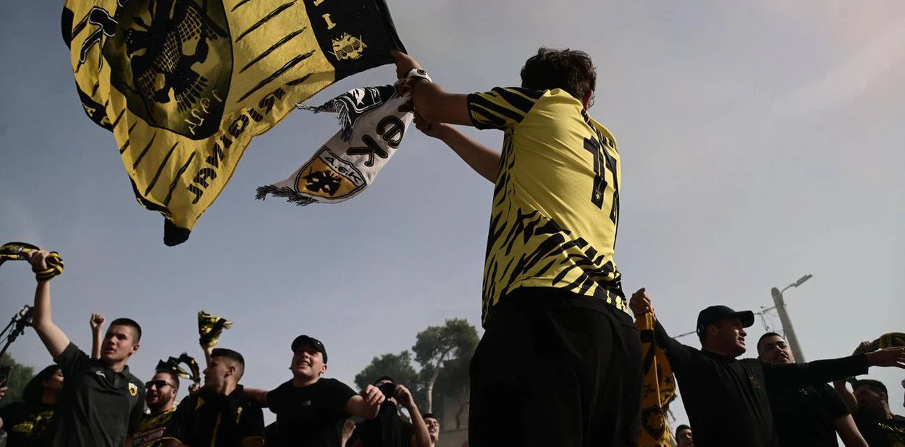 AEK-ovi navijači izvjesili posvetu Katsourisu, imat će svoje "mjesto" i u svlačionici s igračima