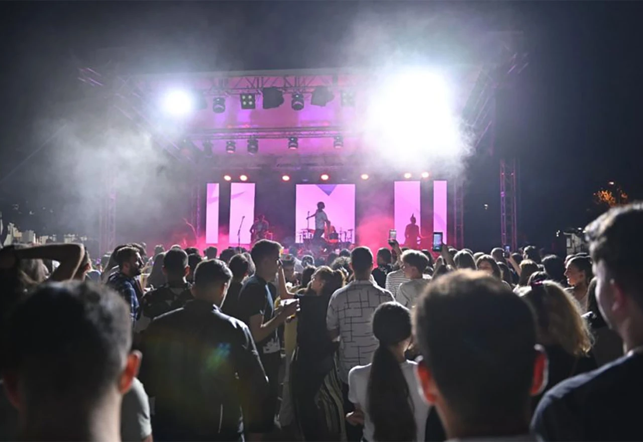 Psihomodo pop i Vatra priredili noć za pamćenje u Posušju