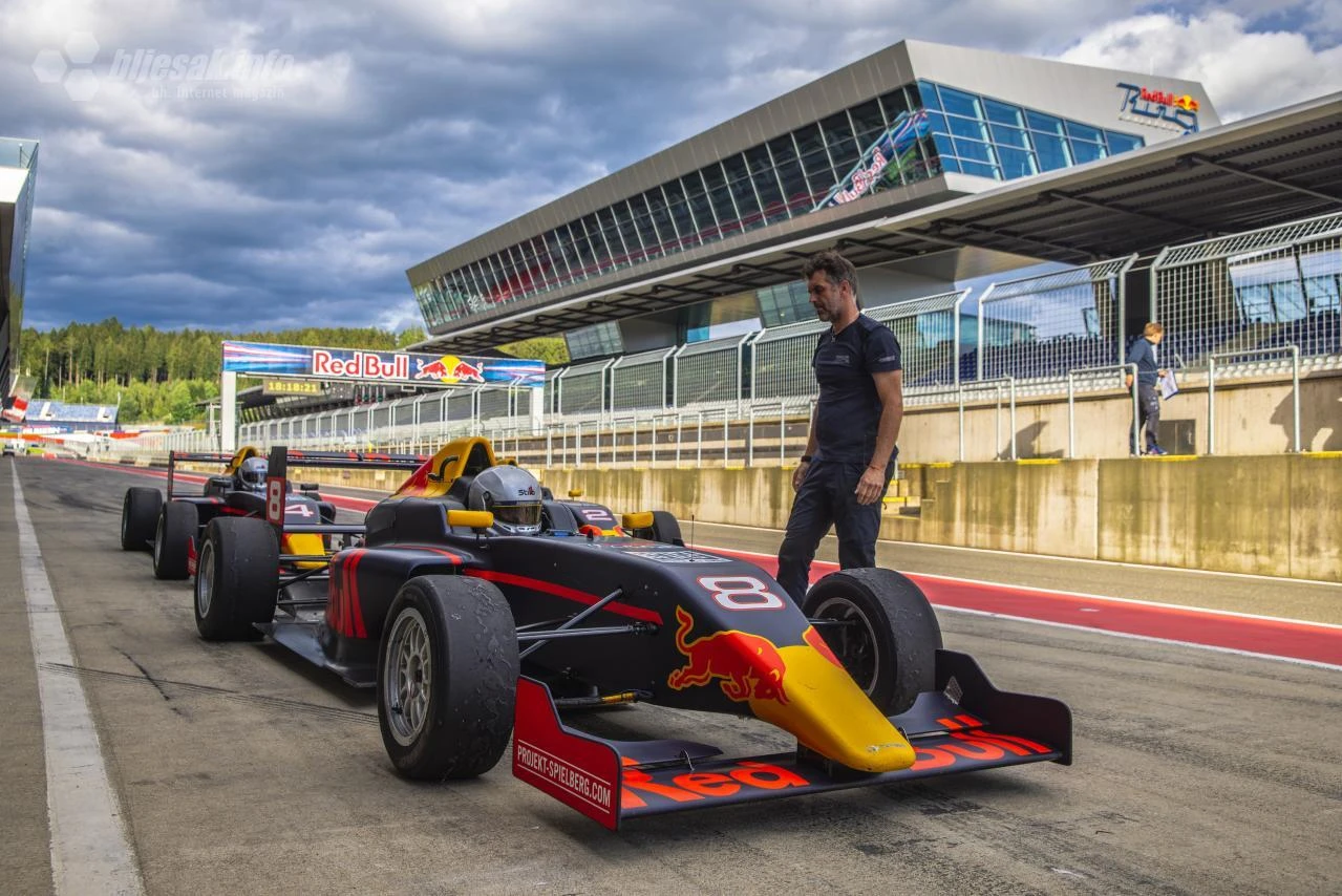 Ekstremno vozačko iskustvo  s Red Bull Ringa:  Vozili smo Formulu 4! 