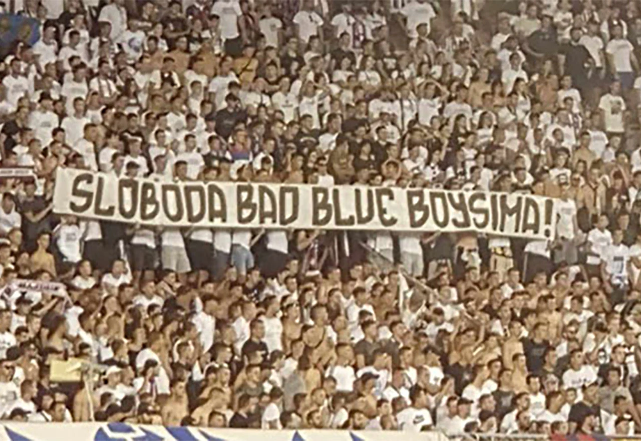 Torcida na utakmici podržala Boyse: Transparent naišao na negodovanje ostatka stadiona
