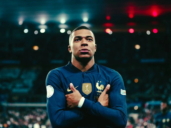 PSG: Mbappe vraćen u prvu momčad