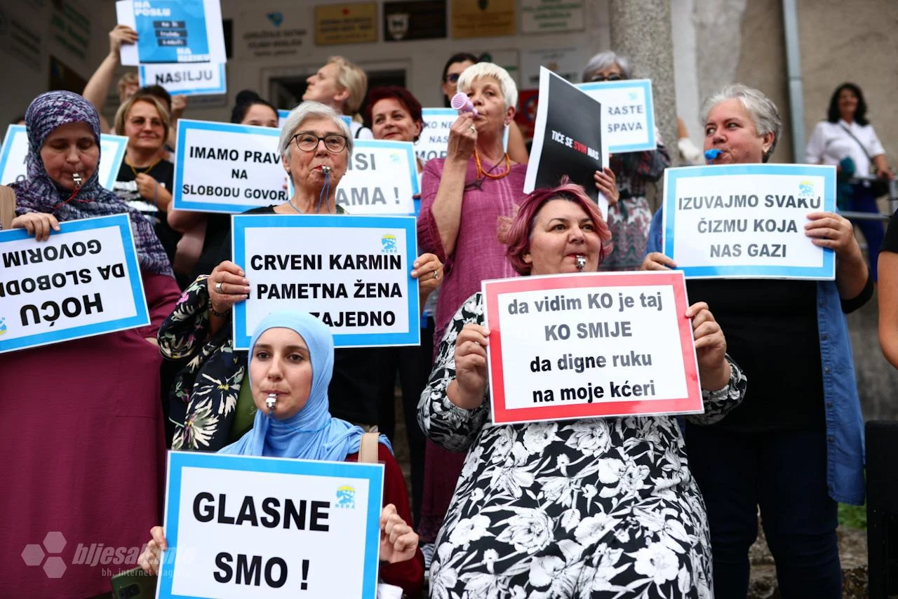 Prosvjedna šetnja u Jablanici: "Svi smo mi Enisa Klepo" 