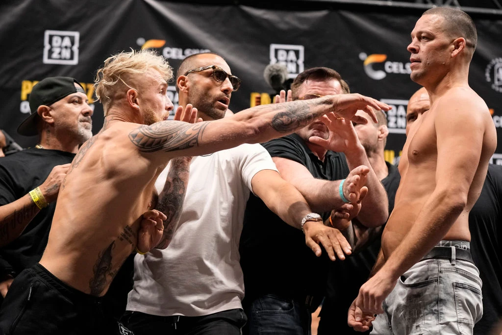 VIDEO I Jake Paul sredio UFC legendu Natea Diaza 