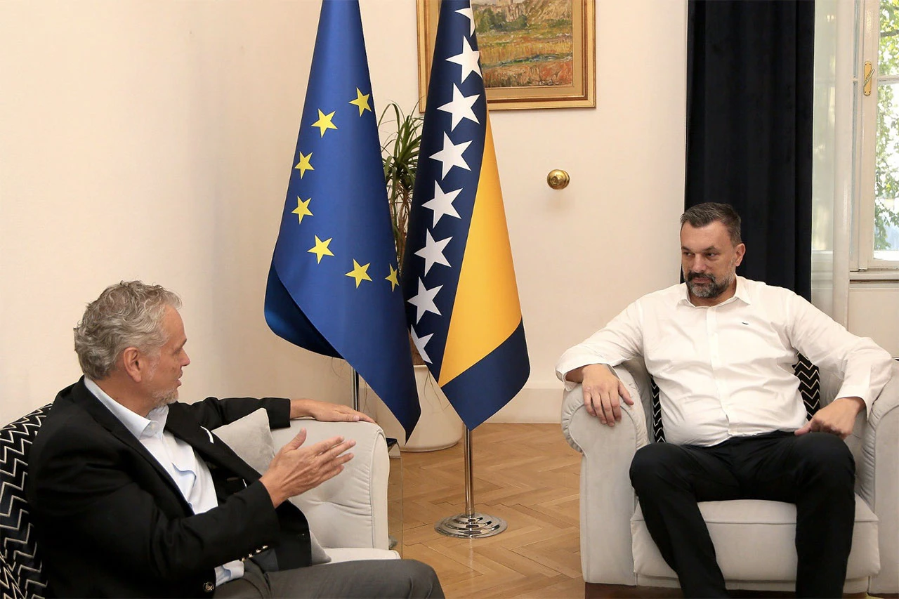 Sattler s Konakovićem