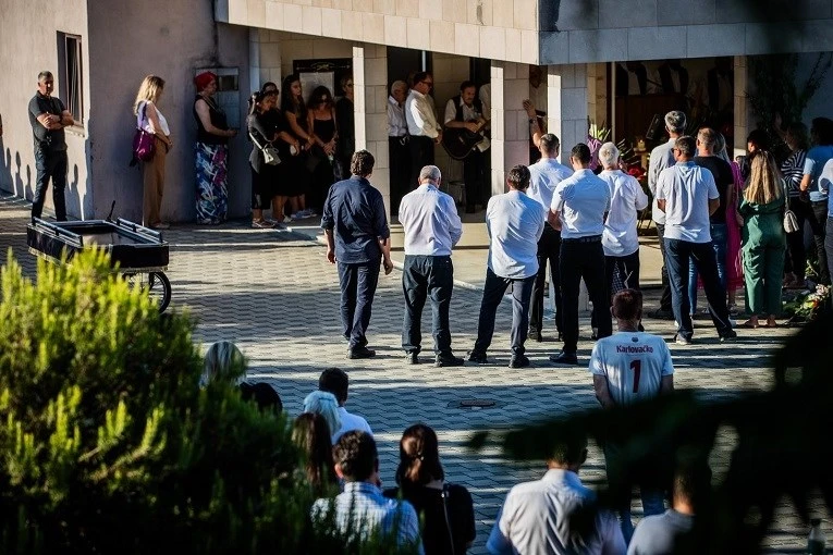 U Vrgorcu pokopan Ivica Pivac