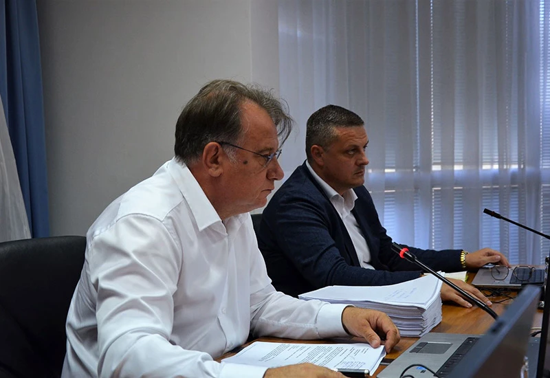 Smijenjena kompletna uprava Elektroprivrede BiH, direktor tvrdi da je on to tražio