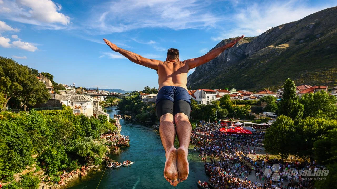 FOTO | Skokovi sa Starog – Kazić i Krnić najbolji skakači