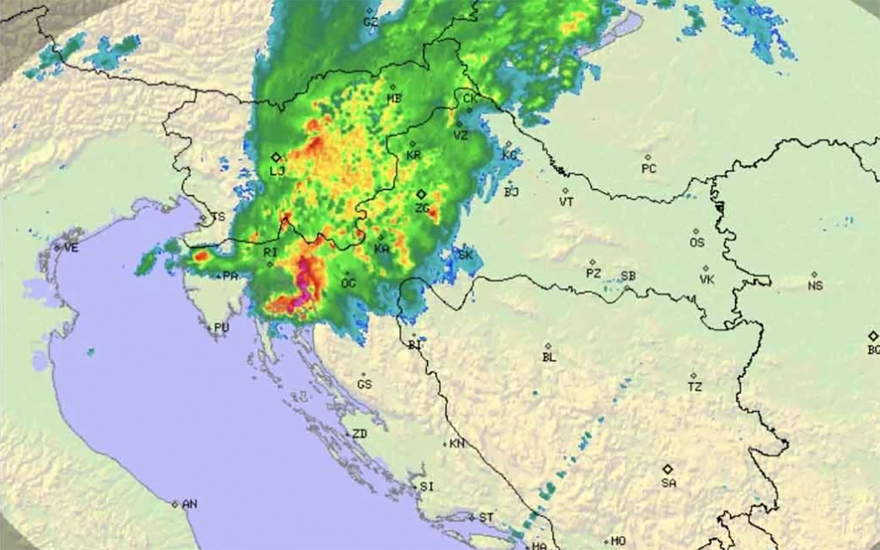 Nevrijeme ide prema BiH - Pazite se olujnog vjetra