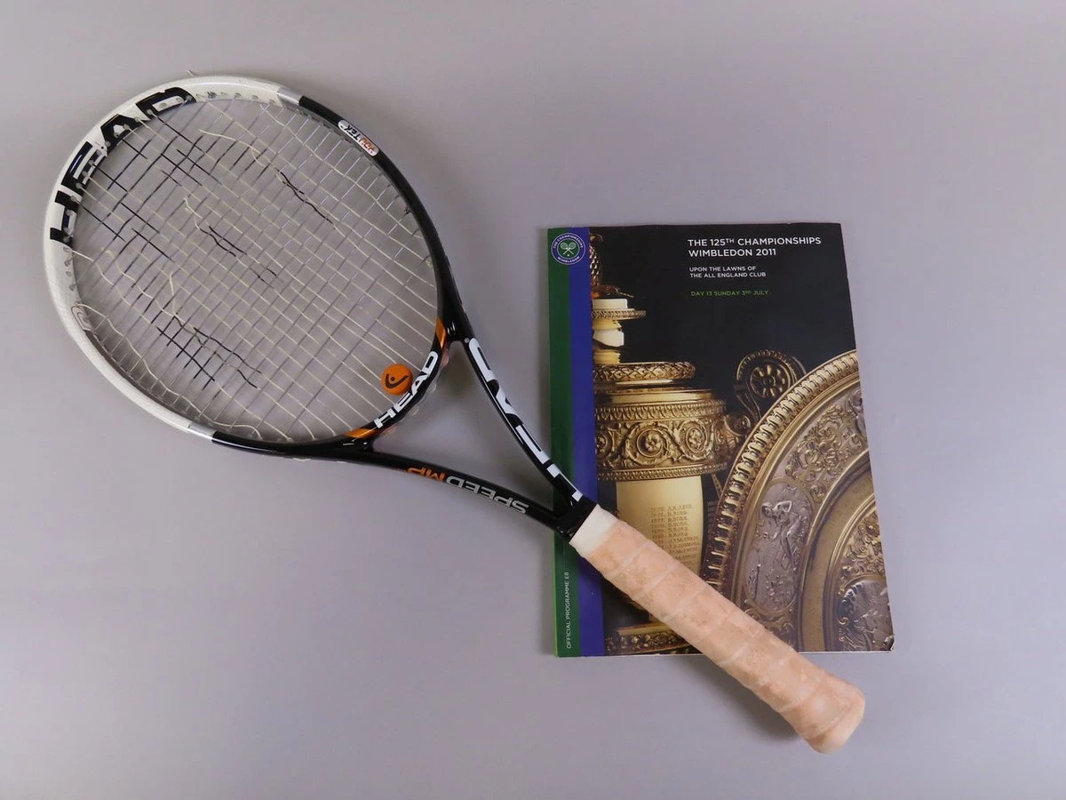 Reket kojim je Novak osvojio prvi Wimbledon ide na aukciju 
