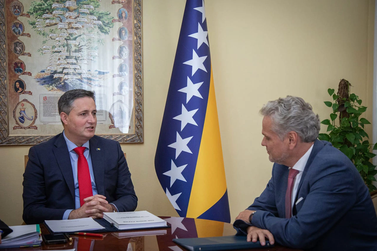 Bećirović: Spriječite Dodika, inače ulazimo u stanje anarhije s nesagledivim posljedicama